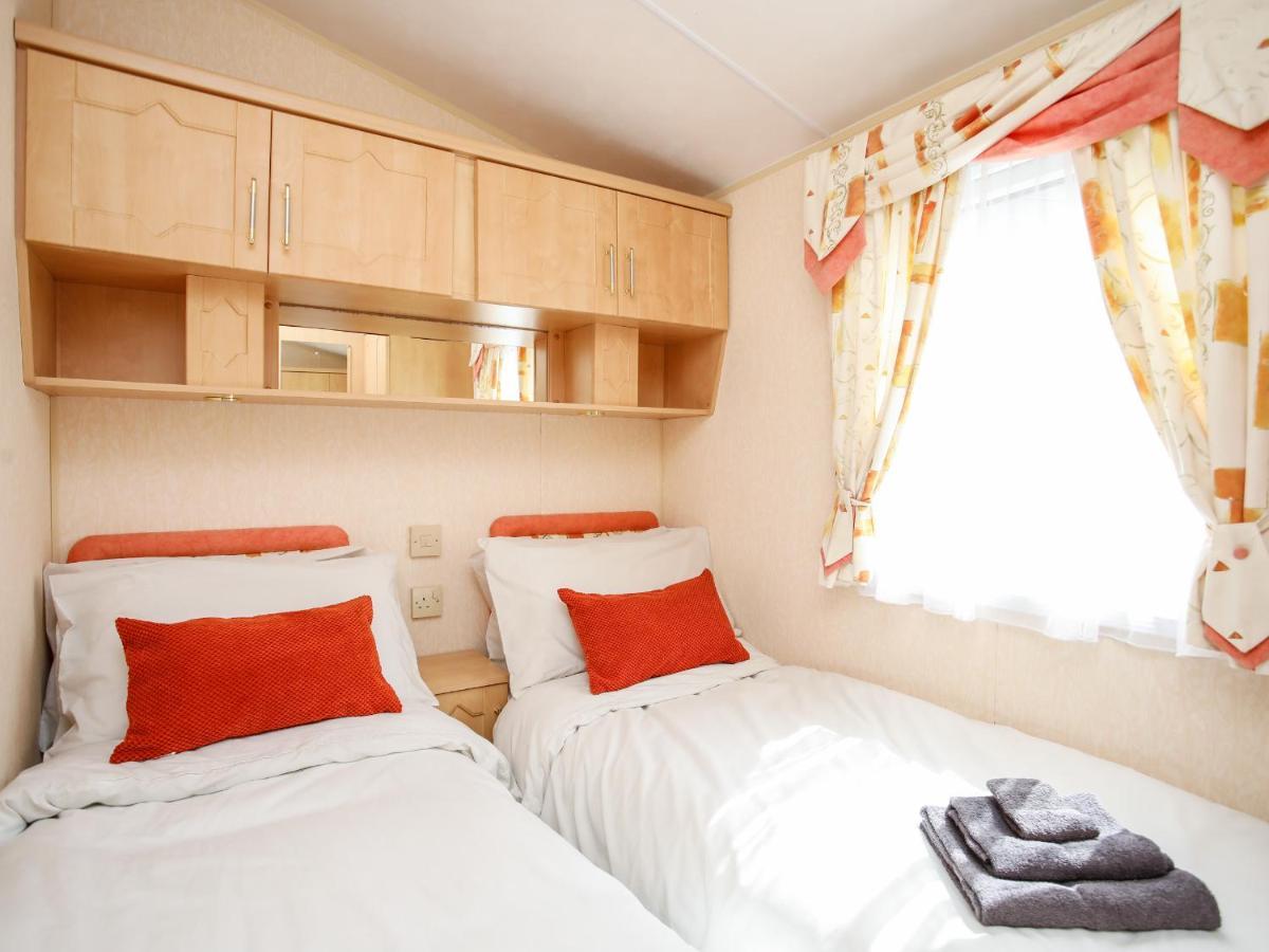 Bryn Hyfryd Caravan Penrhos-Lligwy Екстер'єр фото
